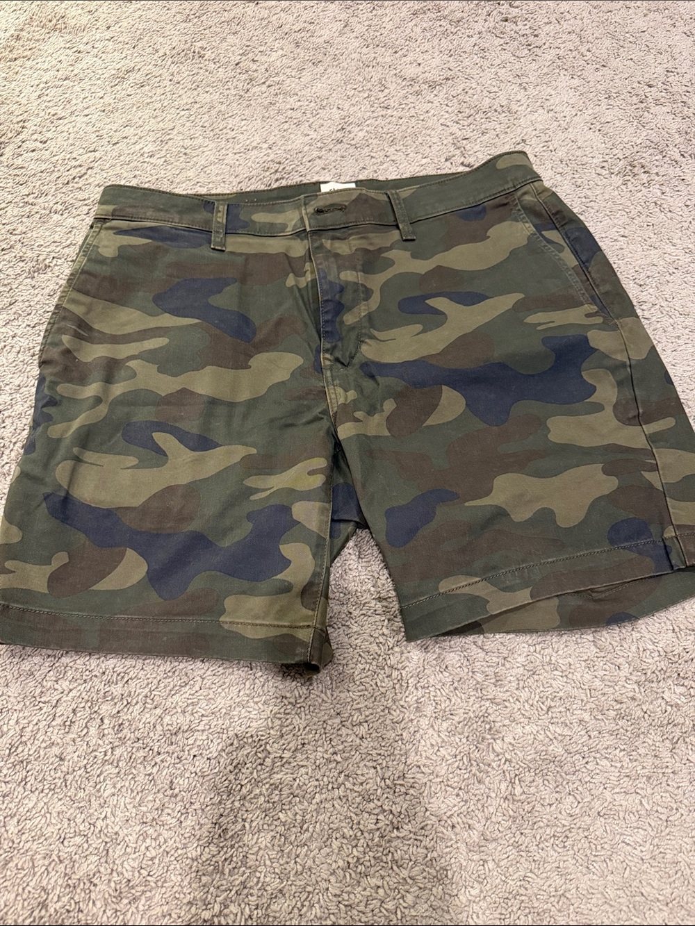 Size 33 Flint and Tinder Men's 365 Chino Shorts
